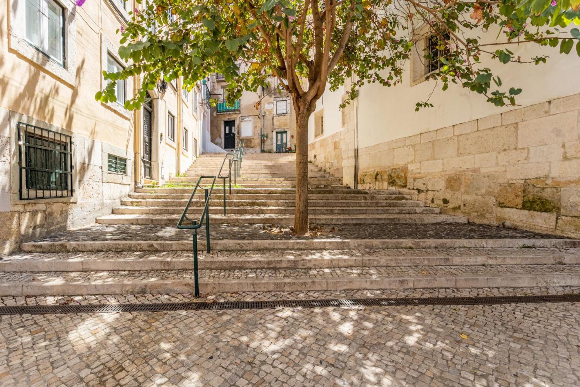 Gralhas Suites Lissabon Exterior foto