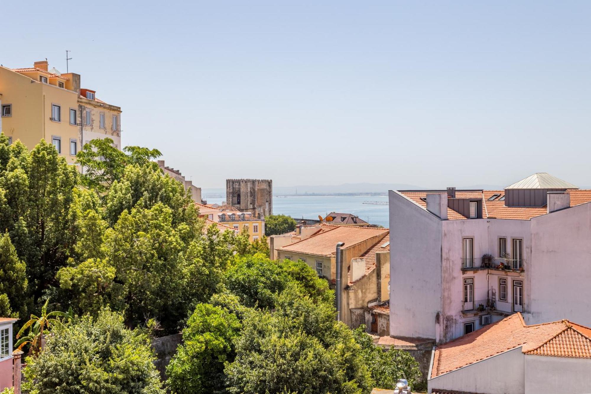 Gralhas Suites Lissabon Exterior foto
